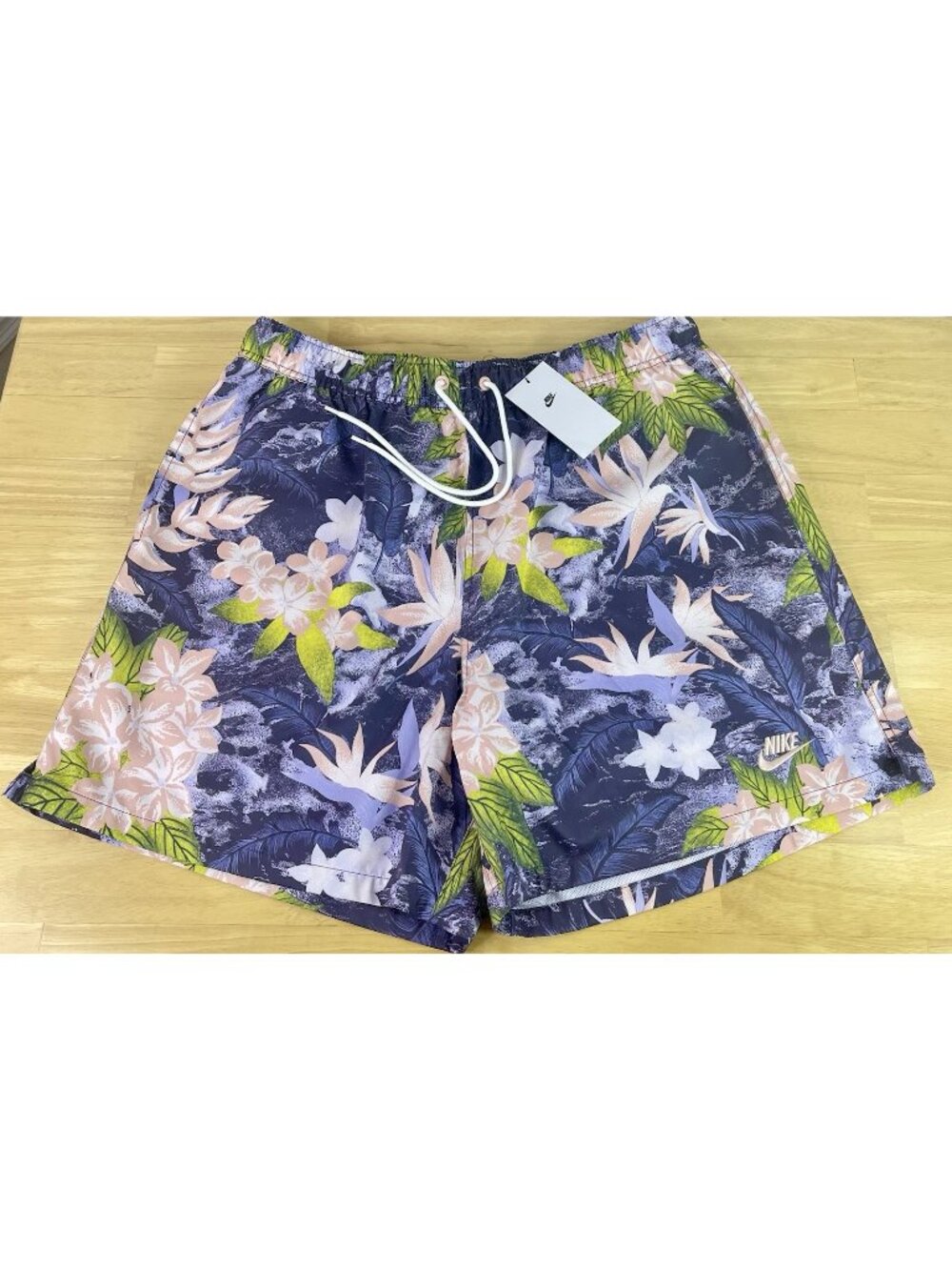 Nike NSW Club Flow Purple Floral Mesh Lined Shorts HV4610-515, Men’s M - NWT $60